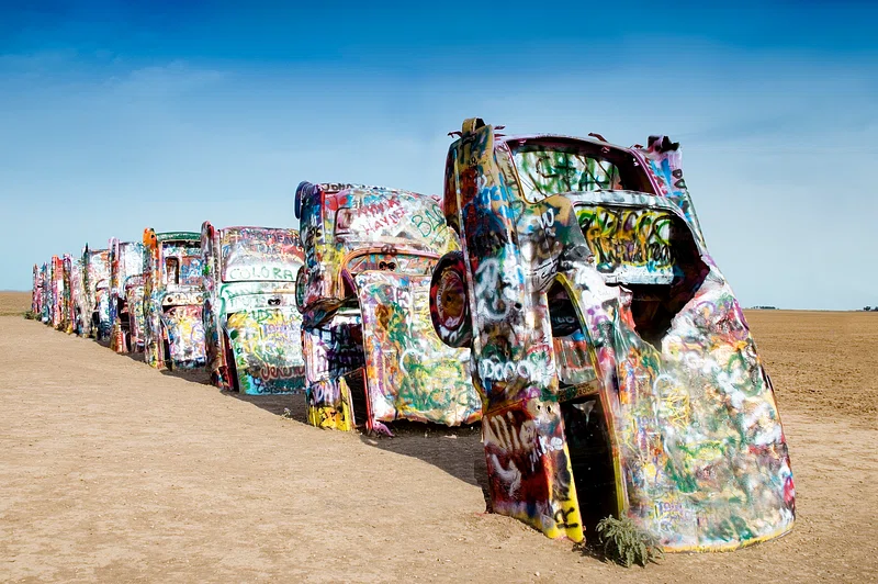 Arquitectura efímera coches para el festival Burning Man.