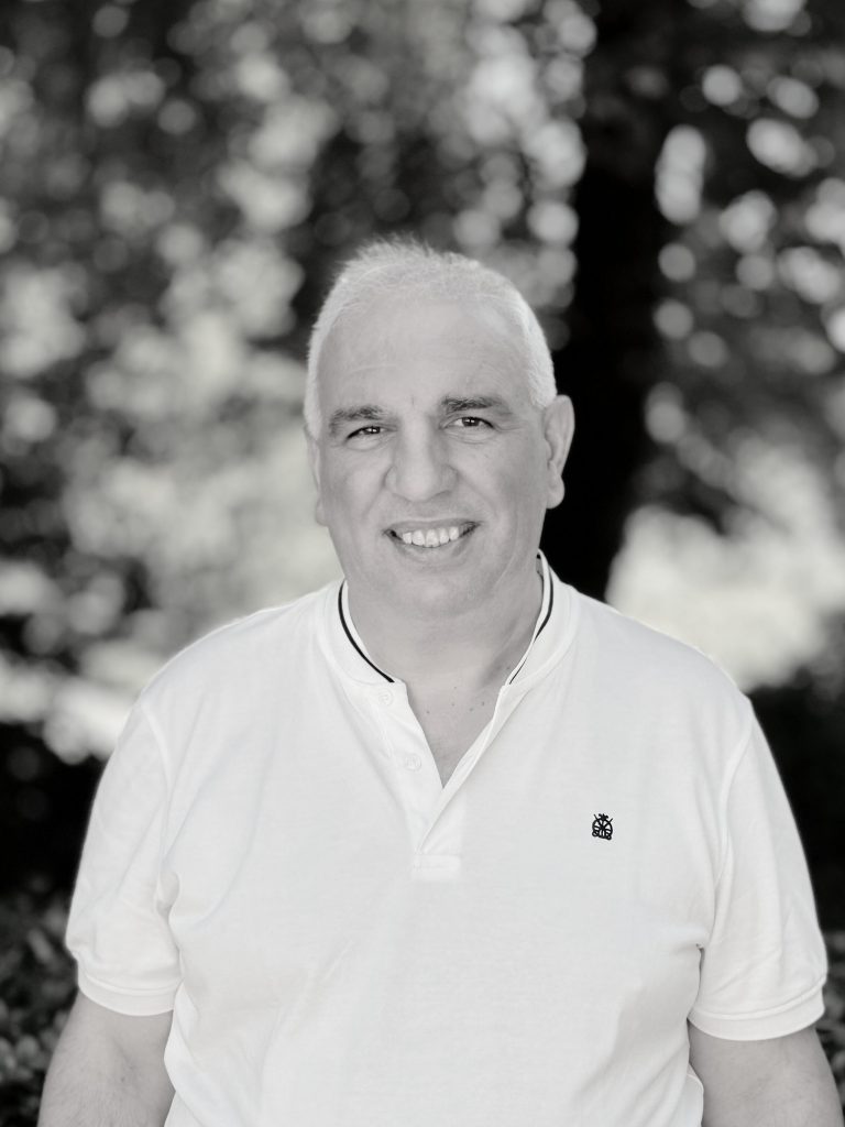 El profesor de HISTORIA DE DISEÑO DE JARDINES y JARDÍN CONTEMPORÁNEO, Mauricio Fernández.